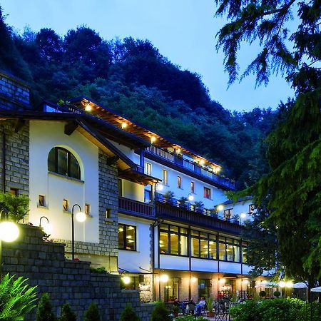 Hotel Oasi Verde Bienno ภายนอก รูปภาพ