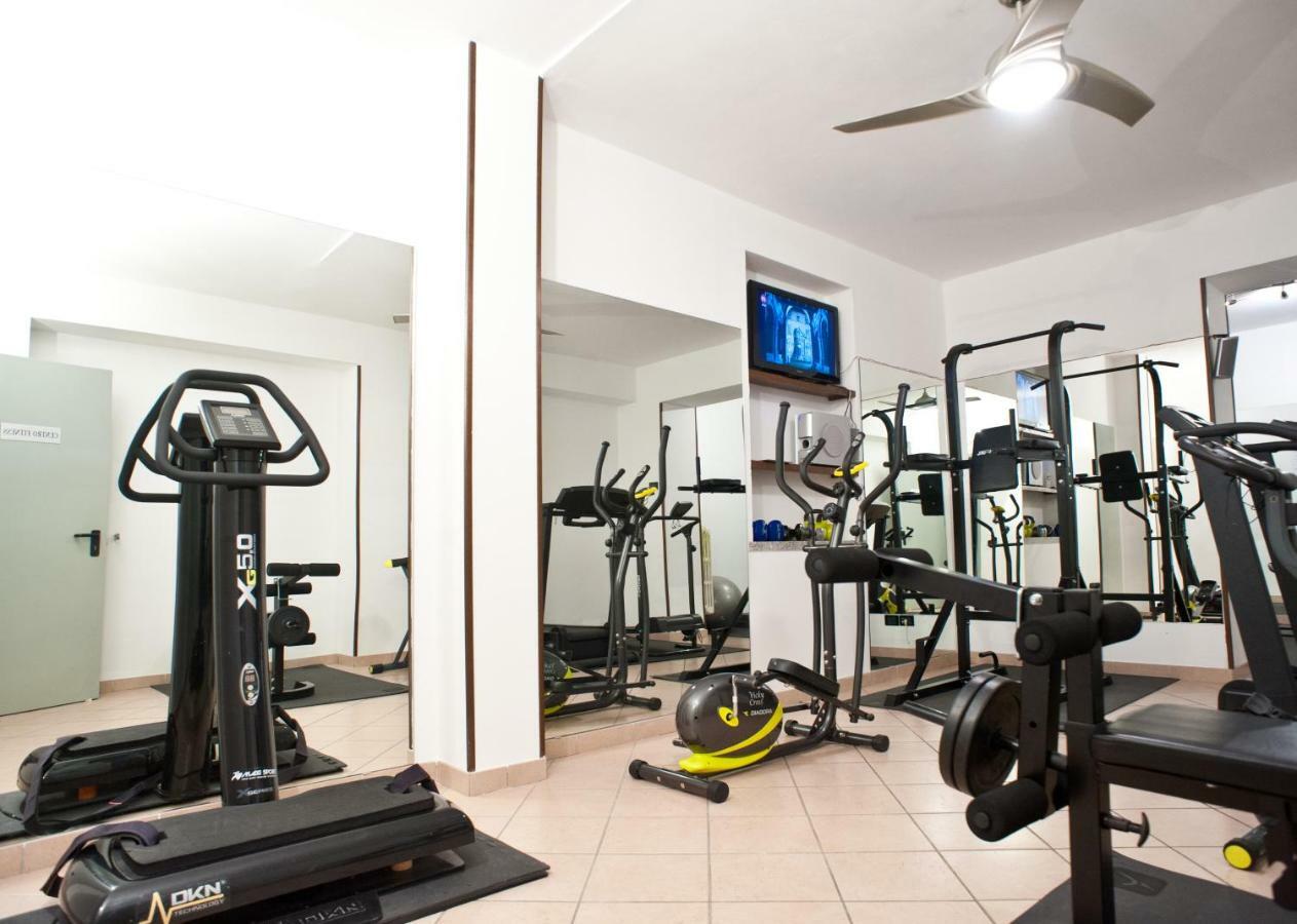 Hotel Oasi Verde Bienno ภายนอก รูปภาพ