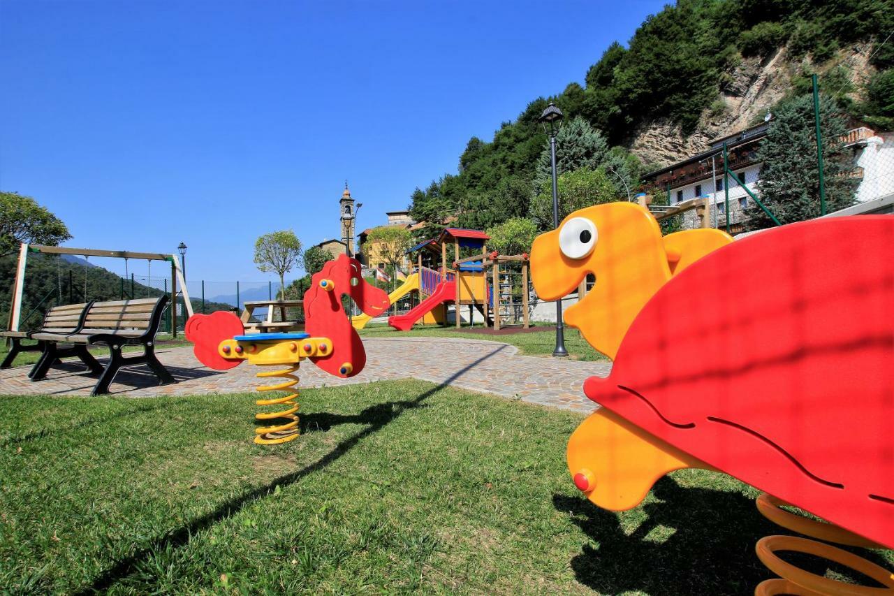 Hotel Oasi Verde Bienno ภายนอก รูปภาพ